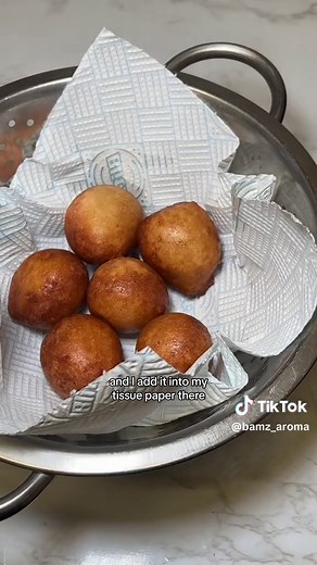 Easy puffpuff recipe INGREDIENTS - 2 cup water - 1 tbsp active yeast - 3 cups plain flour - 3/4 cup sugar - 1/4 cup powdered milk - 1/4 tsp salt - 1/4 tsp nutmeg - 1 tsp vanilla essence #puffpuff #easypuffpuffrecipe #africandonut #brofrot #cooking #recipe #foodie #foodtiktok #food #foryou #fyp #nigerianfood #fyp #foodtok #viral