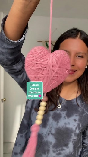 Tutorial colgante corazón de macrame 🩷🧶 #careymacrame #macramepasoapaso #macrametutorial #manualidades #hechoamano #tutorial