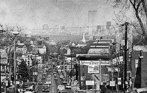 Until 1918, Victory Boulevard was known as the Richmond Turnpike. But after the Allies' triumph in World War I, the street's name was changed in honor of the celebrated victory. More here: http://www.silive.com/timecapsule/2016/08/then_and_now_victory_boulevard.html | Staten Island Advance