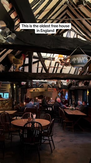 One of England’s oldest pubs (and one of the most haunted!) - just 45 minutes from London and about 800 years from modern life. 🇬🇧🍺 First recorded in 1213, it was renamed The Royal Standard of England after supporting Charles II during the English Civil War. Legend even says the King himself stayed here and that not all guests ever left… 👻 Think roaring fireplaces, crooked beams, and character in every corner. Generous portions, genuinely great food, and a warm, welcoming atmosphere make it 