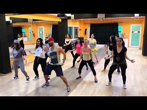 Tippy toe Dj Francis ZUMBA Tunisie with ''SABEUR MC DANCE''