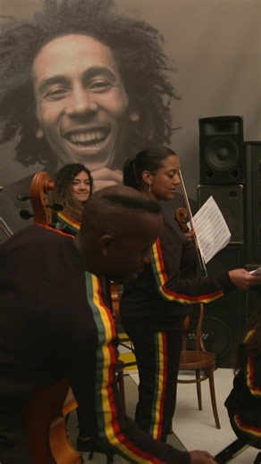 NEW TRACK! 🎵 check out this rendition of “Satisfy My Soul” from the upcoming '#BobMarley and the @chinekeorchestra' album, out July 22! 🎼 🎻 listen to the full track at the link in our profile. #reggae #classicalmusic #classical #music #orchestra