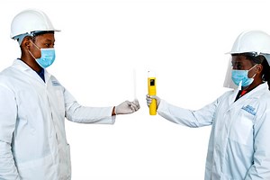 iBlow10 No-Contact Breathalyser for Industry and Law-Enforcement - Full Pack