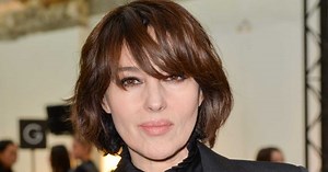 Monica Bellucci : nouvelle coupe de cheveux et mise en beauté naturelle, l’actrice rayonne à 55 ans