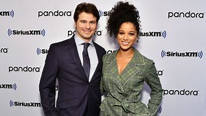 Jason Ritter & Alisha Wainwright Explain How Raising Dion's Special Effect Were Filmed