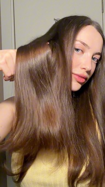 We're doing a hair condition test! 🥶 @VICHYLABORATOIRES