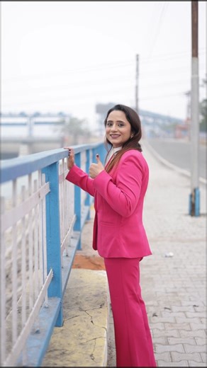 Dr. Bharti on Instagram: "A premium residential project by ETH Infra which is a perfect solution to metro cities pollution 📍 Prime Location Advantage 🏞️ Har Ki Pauri – sirf 5 min 🛣️ NH-58 se direct connectivity 🌊 Rishikesh Ghats – 15 min drive 🏡 1 & 2 BHK thoughtfully designed homes ✔ Spacious layouts ✔ Proper ventilation & natural light 🌿 World-class Amenities * Rooftop Clubhouse * Yoga Atrium * Meditation Decks * Oil-Heated Spa * Multipurpose Lounge ✨ Apni family ko dijiye ek healthy aur