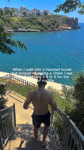 Maxwell Moss on Instagram: "⬇️‼️ LISTEN UP ‼️⬇️ Let me tell you why YOU should start copying trading signals 📈 1. Beginner Friendly (no product creation required)✅ 2. Trade from anywhere with an internet connection✅ 3. High Profit Potential (scalable income with the right risk management)✅ So… if YOU are ready to take control of your finances and learn a high-income skill 💼 Check out the free resources in my bio 🔥 Looking forward to your message. Tag someone who needs to see this 👇 Follow 👉