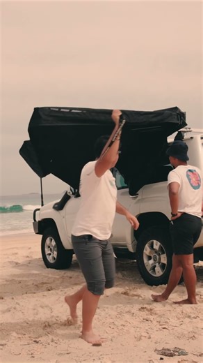 Beach Days with Friends | 270 Awning Plus Setup & Chill 🌊🍻