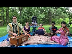 Live Kirtan London City Temple - Radha Londonisvara - Gaura Vani Official