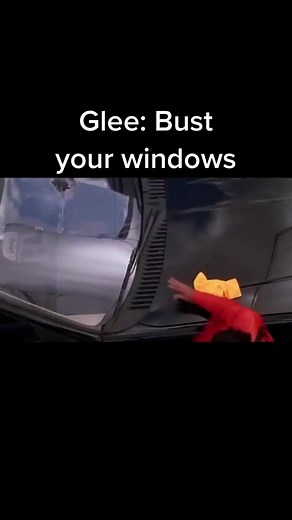 Glee: Mercedes Jones Confronts Kurt Over Love Triangle