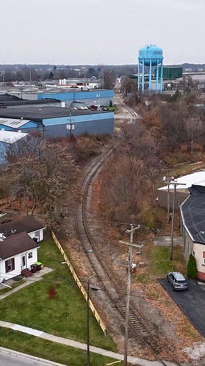 A single ADBF GP40-2 brought an entire empty grain train through Adrian, MI. #railroad #railway #train #drone #rail #reels #reelsvideo #timelapse #trainlapse #fblifestyle | Craig Hensley Photography