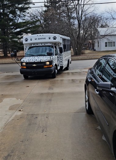 Dog Drop Off at K9 Konvoy