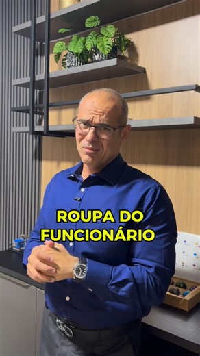 Miguel El Kadri - Advogado on Instagram: "🚨 A EMPRESA PODE DEFINIR A ROUPA DO FUNCIONÁRIO SIM! E isso não é capricho — é poder diretivo do empregador. Uniforme, dress code, padrão visual, imagem profissional. Empresa não é extensão da casa do funcionário. 👉 Não gostou da regra? 👉 A CLT não obriga a empresa a aceitar qualquer vestimenta. 👉 Quem paga a folha, define o padrão — dentro da lei. Funcionário acha abuso. Empresário chama de organização. E a Justiça? Já decidiu várias vezes a favor d