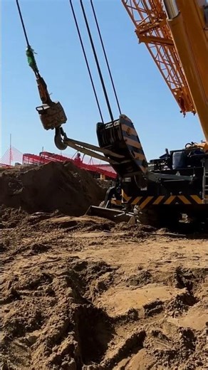 Watch This Mini Loader Work! #constructionequipment #construction #miniloader #loader