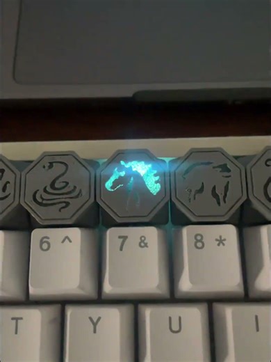 Noble horse removes all external forces # The basic keyboard keycaps are not basic