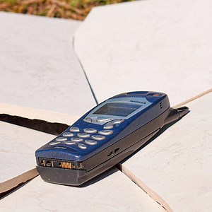 7.1M views · 10K shares | Life before and after smartphones.  bit.ly/2maauS5 | Bright Side | Facebook