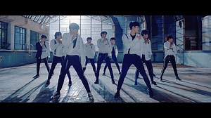 Wanna One - ′켜줘(Light)′ M/V