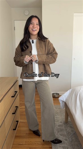 Suede Jacket Fashion: Winter Outfit Inspiration