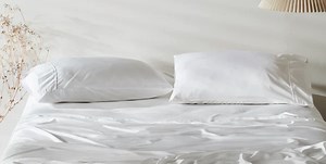 The Best Pillowcases for Acne, According to Dermatologists