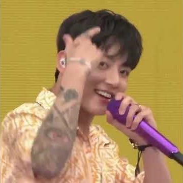 🌟Day 2 BTS PERFORMING BUTTER💛💛💛