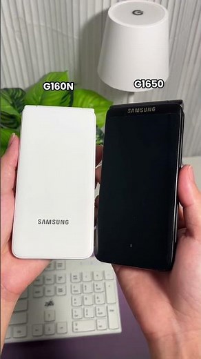 Samsung Folder 2 G160N vs Samsung Folder 2 G1650 🥊 #flipphone #samsung #samsungfolder2 #retrophones