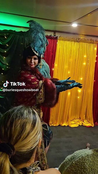 Burlesque Showboat Melbourne - Book Your Celebration Now!