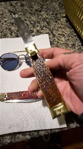 How to open Jumbo 9.5" Jaoanes Lever Switchblade knife #vintage #switchblade #antique #knife