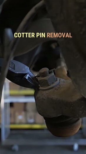 Aircraft Mechanics Use This Trick to Remove Cotter Pins #aviation #mechanic #technique
