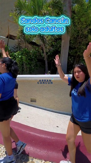 🏨✨ The tour of Sandos Cancun begins!