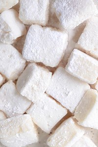 Light & Fluffy Homemade Marshmallows (Paleo and AIP)