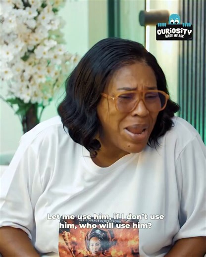 Isbea u: why’re you using Saidi Balogun to promote your movie?Fathia Balogun: let me use him, if I don’t use him, who will use him ? Look at you now, nobody to use you, no father no mother😩😭💔