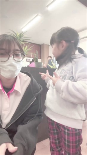 こんにちは♪エスペランサkidsです🍀 今回はRちゃんが踊ってくれました! 最後に恥ずかしいしている顔が可愛すぎる‼️皆さんいいねお願いします🤲❤️ #児童デイサービス #エスペランサkids #放課後児童デイサービス #熊谷市