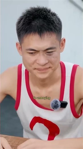 The tri-fold phone is fake#TikTokVideos#spicyfoods#FunnyMukbang#BigandFastEaters