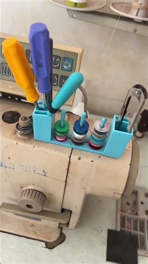 Original video of a "magnetic absorption storage rack" sewing machine for garment factories