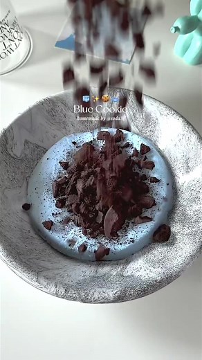 Delicious Blue Cookies for a Perfect Yogurt Bowl