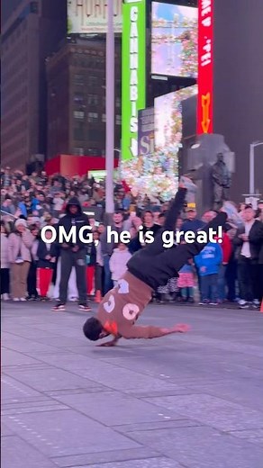 Time Square’s breakdance, New York City breakdancing! #youtubeshorts #nyc #timessquare #breakdance