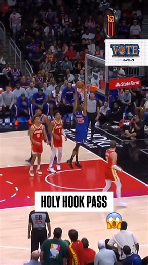 New York Knicks 🏀 on Instagram: "KAT got that back-of-the-head kinda vision 🥽 vote kat and mikal to all-star ⭐️ LINK IN BIO"