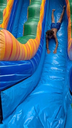 💦 Robbie Goes HEAD FIRST Down This Giant Water Slide! 😱 ⭐