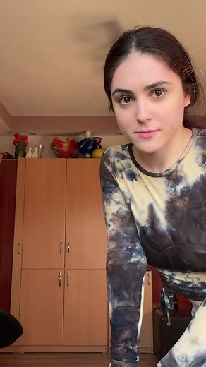 @denisaa Daa, au fost câteva duble înainte 🤣🤣 Efectiv nu puteam sa ma abțin din râs 🤣🤣 Si în cel postat se vede cât mă chinuiam 🤣🤣 || ig: denisaarnv #5pasidebine #misiuneatiktok