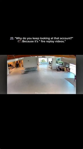 fire replays on Instagram: "Roleplay . 日本利用压电瓷砖将脚步转化为电能。这些瓷砖捕捉来自你脚步的动能。当你行走时，你的重量和动作会对瓷砖产生压力。瓷砖会轻微弯曲，从而产生机械应力。瓷砖内部的压电材料将这种应力转化为电能。每一步都会产生少量电荷，而数百万步结合在一起就能产生足够的电力来驱动 LED灯、数字显示屏和传感器。在像涩谷这样繁忙的地方，每天大约有240万个脚步为这一系统作出贡献。这些电能可以被储存或立即使用，从而减少对传统电力来源的依赖，并支持可持续的城市基础设施。这种方法将日常活动转化为实用的可再生能源 #日本 #知识 #事实 #你知道吗 #推荐 科技 创新 历史 技术 实验 热门"