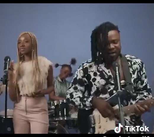 LORD PAPER FT BOSOM P YUNG - ASA BONE #ghanamusic🇬🇭🇬🇭🇬🇭🇬🇭❤️ #ghanaoldsong🇬🇭🇬🇭🇬🇭🎤🎤🎤🎶🎧 #ghanamusic🇬🇭🇬🇭🇬🇭🇬🇭 #lordpaper #lordpapermusic #bosompyung #throwbacksongs #throwbackmusic #highlifegoddess #ghanamusicians #highlifemusic #ghanahighlifemusic #ghanamusic🇬🇭 #hiplifemusic #highlifeking #highlifemusicghana🇬🇭