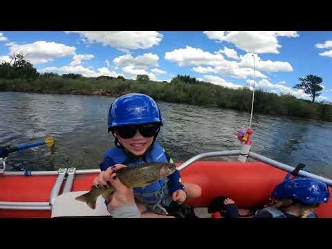 🐾Dozer meets his first trout 🎣#rafting #fishing
