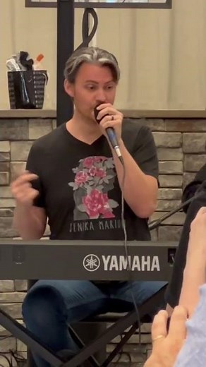 Tim Foust hitting that low note in Your Man - Nanty Glo Backyard Bash 6.19.22