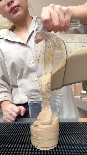 Ice Blended JAVA CHIP 🤤✨ #templecoffeeph #minicafevlog #cafevlogph #makeorderswithme #baristadaily #cafeph #smallbiz #smallcafe #SmallBusiness #cafeowner #taratemplecoffee