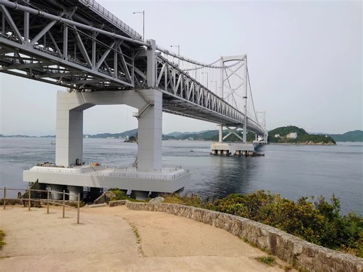 明石海峡大橋の絶景を楽しむ