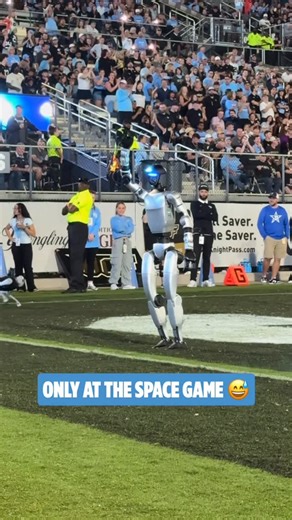 UCF Knights 🌴 on Instagram: "Well that’s something you don’t see every day!"