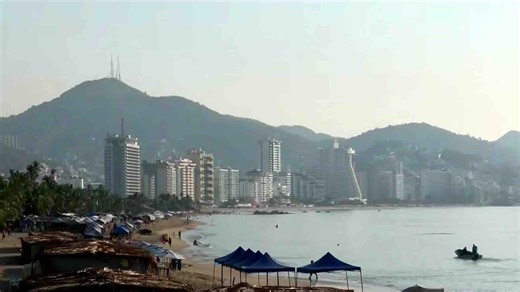 Disfrutan Gastronomía, Tradición y Fiestas en Playas de Colima y Acapulco | N