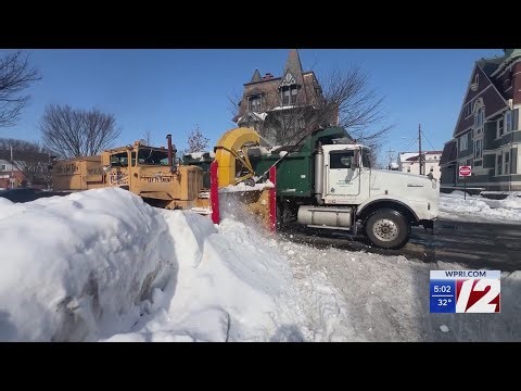 McKee lifts emergency order, names interim RIDOT director as Washington Bridge work continues