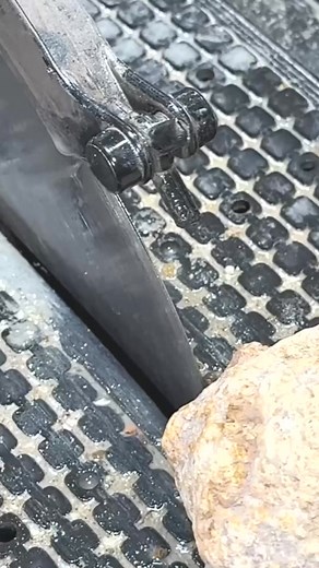 Mexican geode cut open! #agatedad #geode | Brandon Pearl Explorer | Facebook